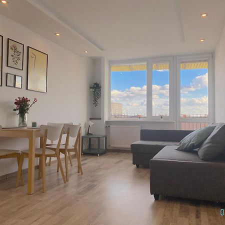 Wave Apartment With Amazing View- 2 Km To Baltic Sea Gdańsk Exteriör bild